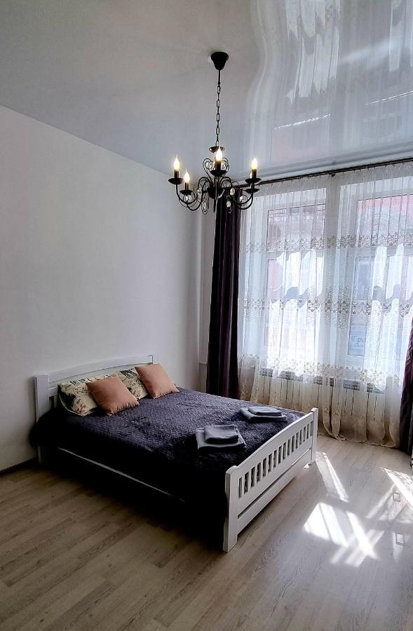 Центр Апарт Apartment Ternopil Ngoại thất bức ảnh