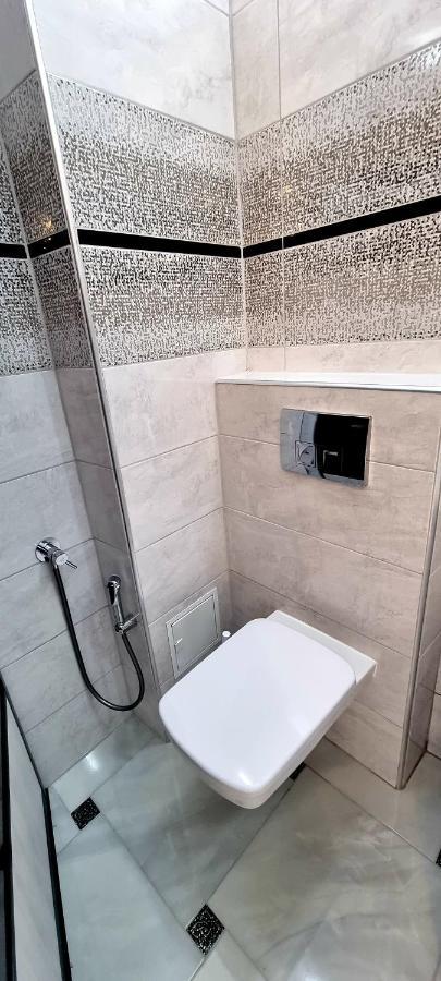Центр Апарт Apartment Ternopil Ngoại thất bức ảnh